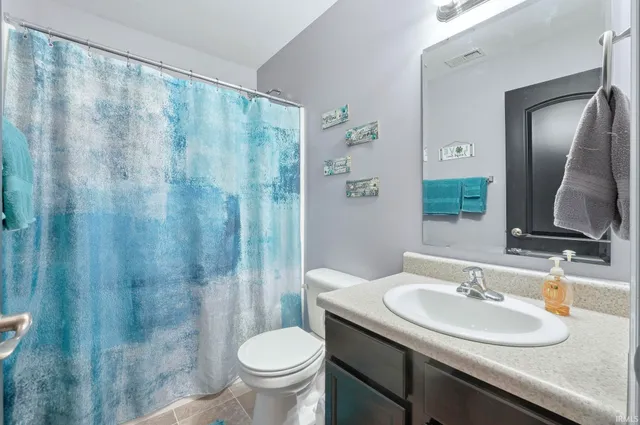 $286,000 | 2010 Greyson Drive, Auburn, IN 46706