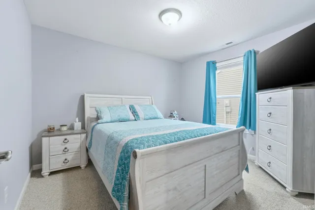 $286,000 | 2010 Greyson Drive, Auburn, IN 46706