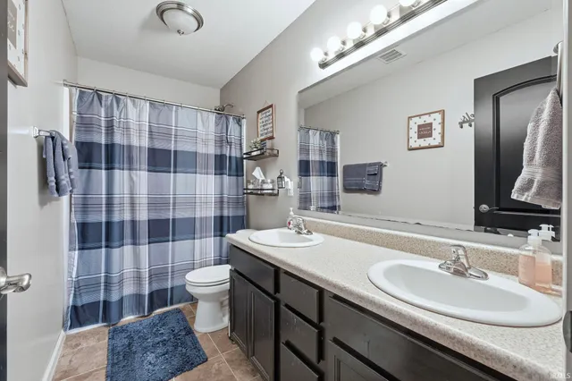 $286,000 | 2010 Greyson Drive, Auburn, IN 46706