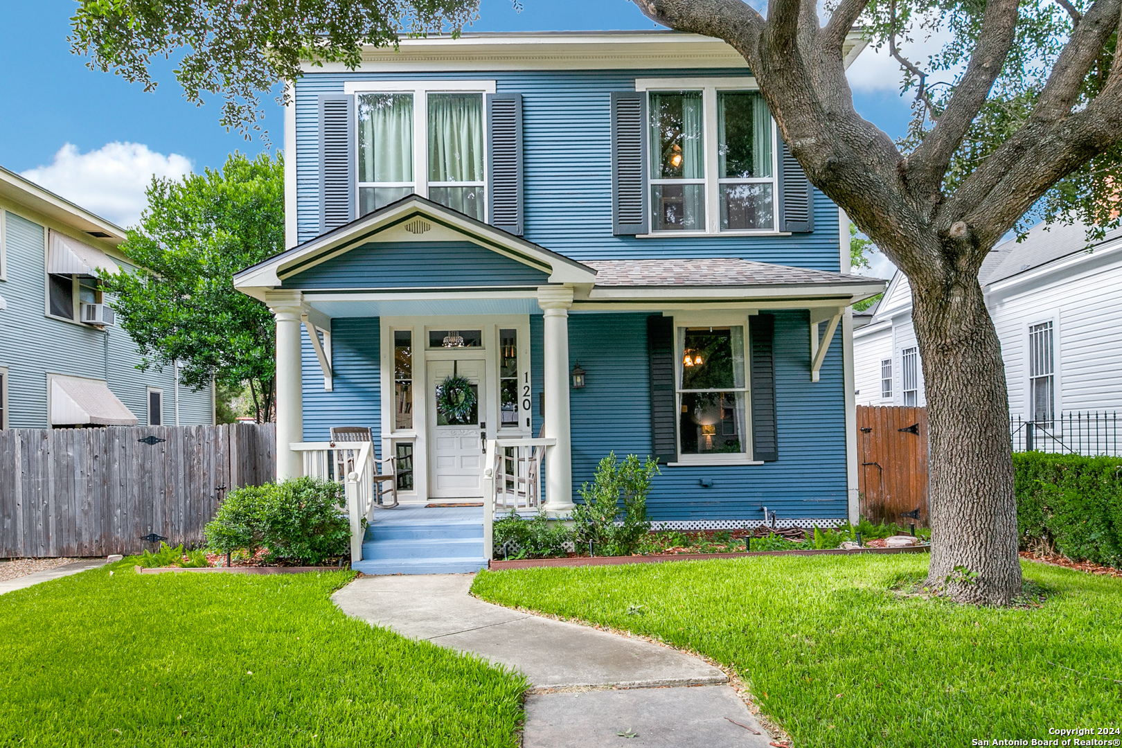 120 West Magnolia Ave  