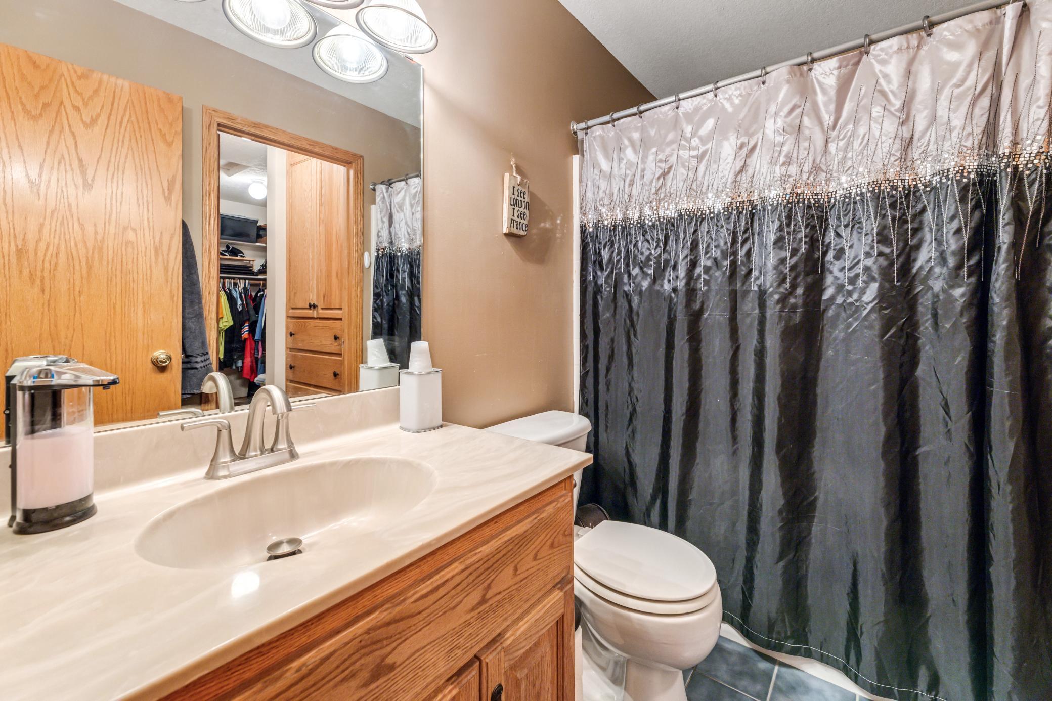 300 7th Street Southwest Plainview, MN 55964 - Photo 17 of 30