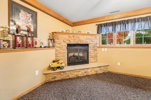 $350,000 | 300 7th Street Southwest, Plainview, MN 55964