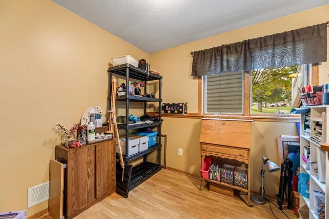 $350,000 | 300 7th Street Southwest, Plainview, MN 55964