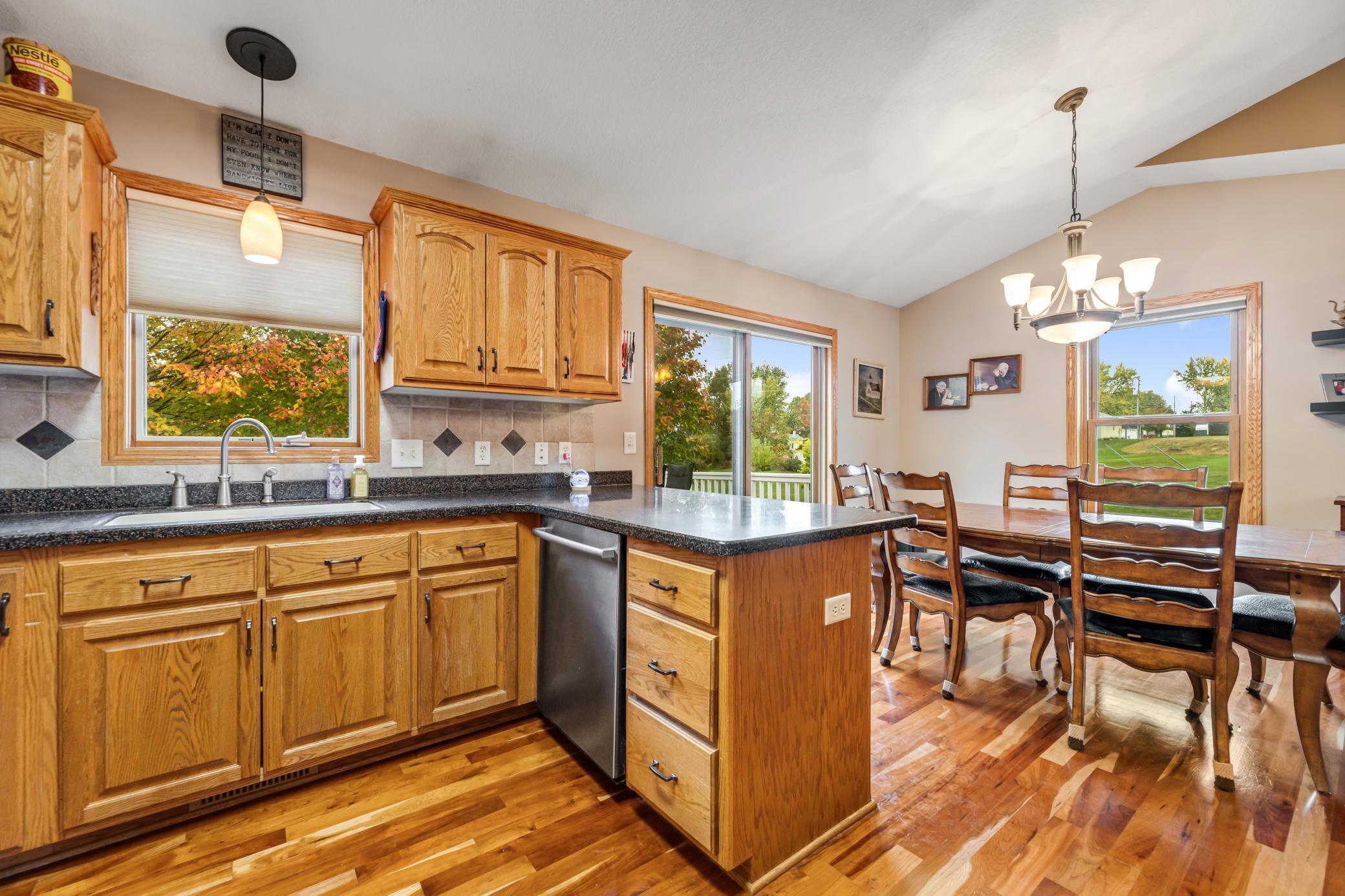 300 7th Street Southwest Plainview, MN 55964 - Photo 9 of 30