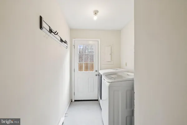 a view of a storage & utility room in a kitchen