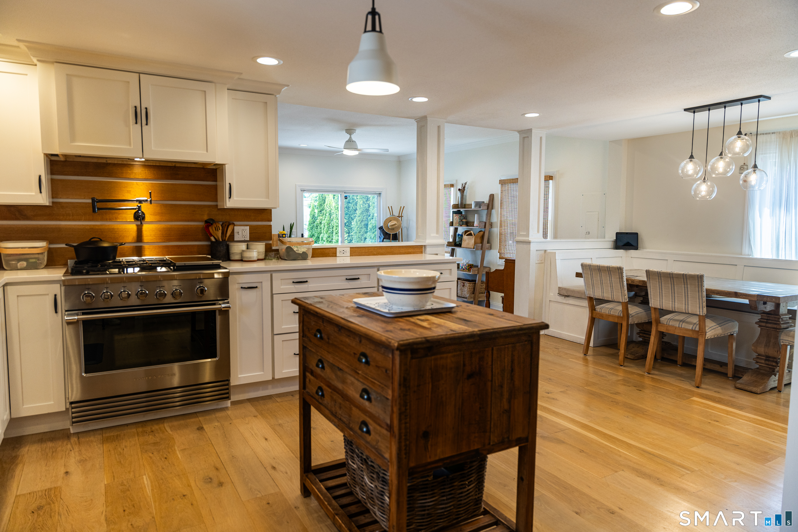 18 Waverly Road Branford, CT 06405 - Photo 3 of 40
