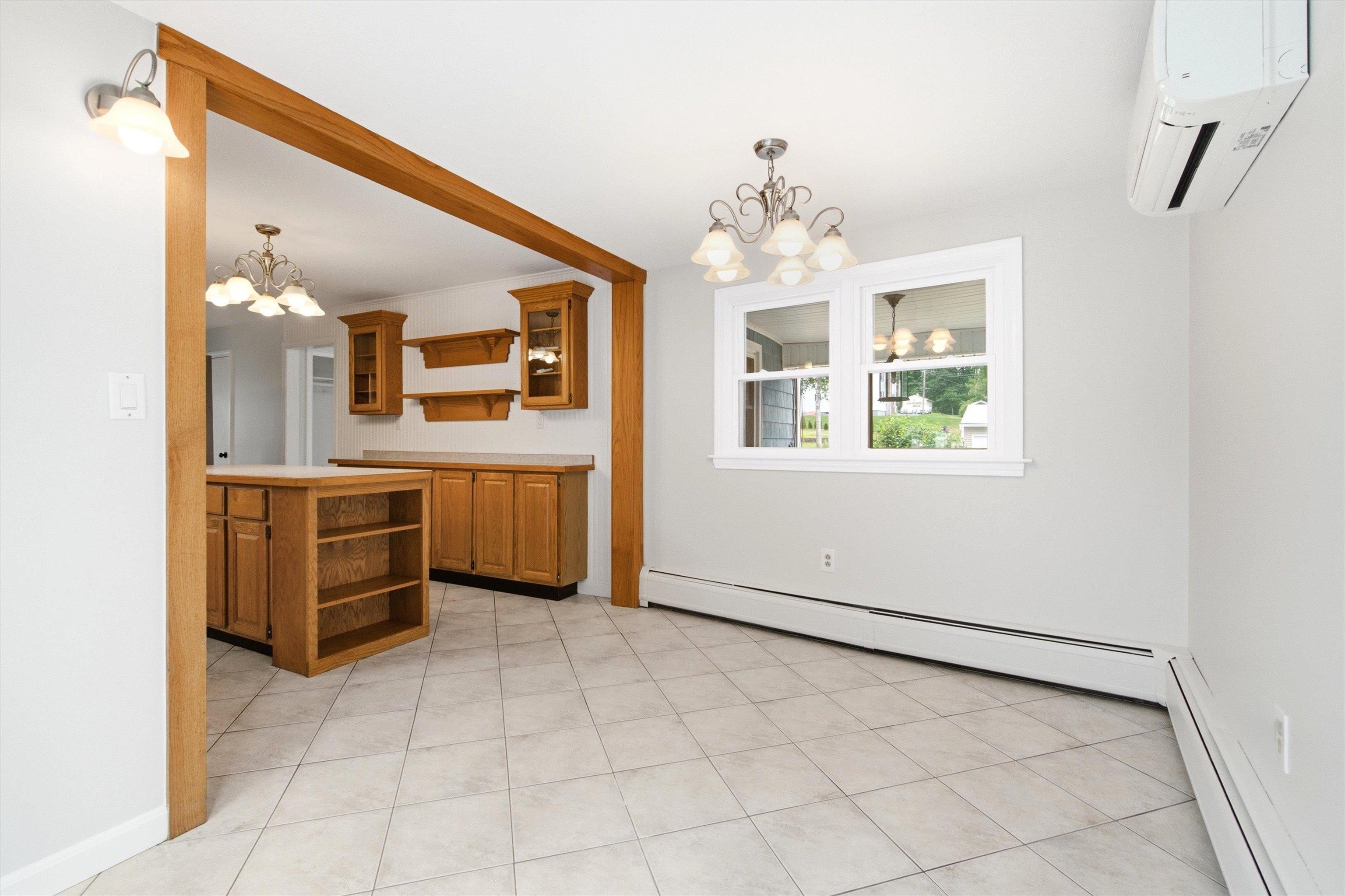 12 Bryant Road Nashua, NH 03062 - Photo 5 of 41