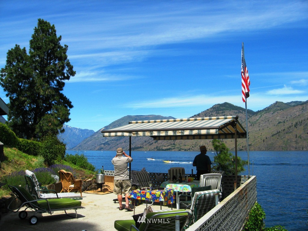 20190 South Lakeshore Road Chelan, WA 98816 - Photo 15 of 21 Gallery Image 15
