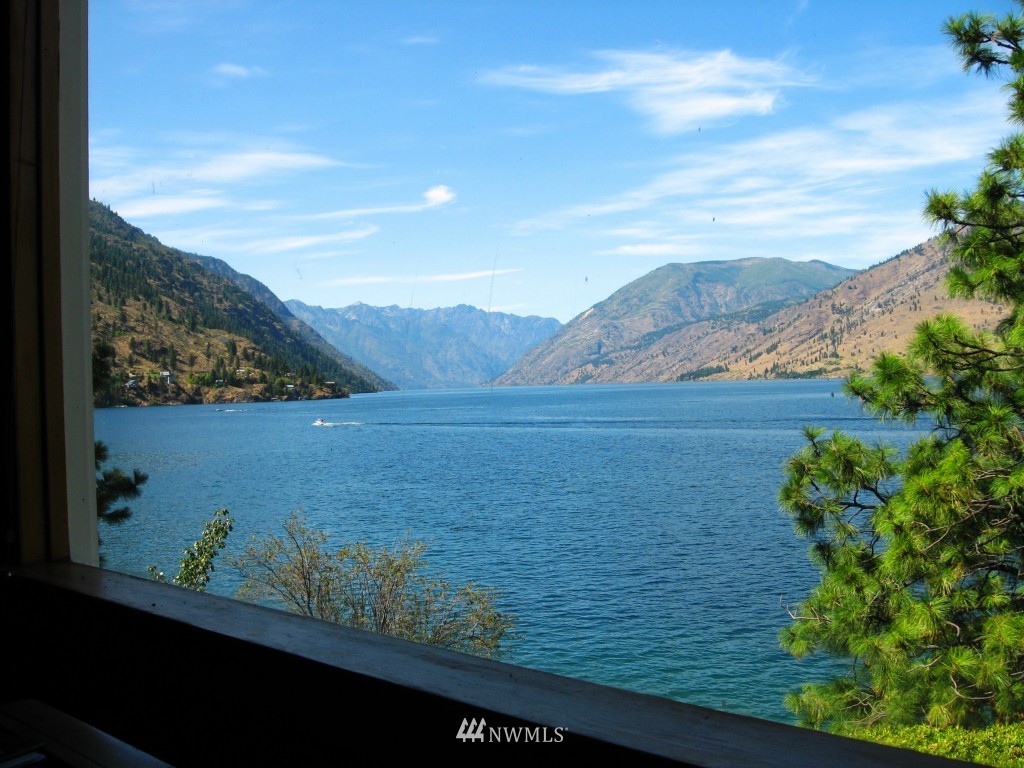 20190 South Lakeshore Road Chelan, WA 98816 - Photo 10 of 21 Gallery Image 10