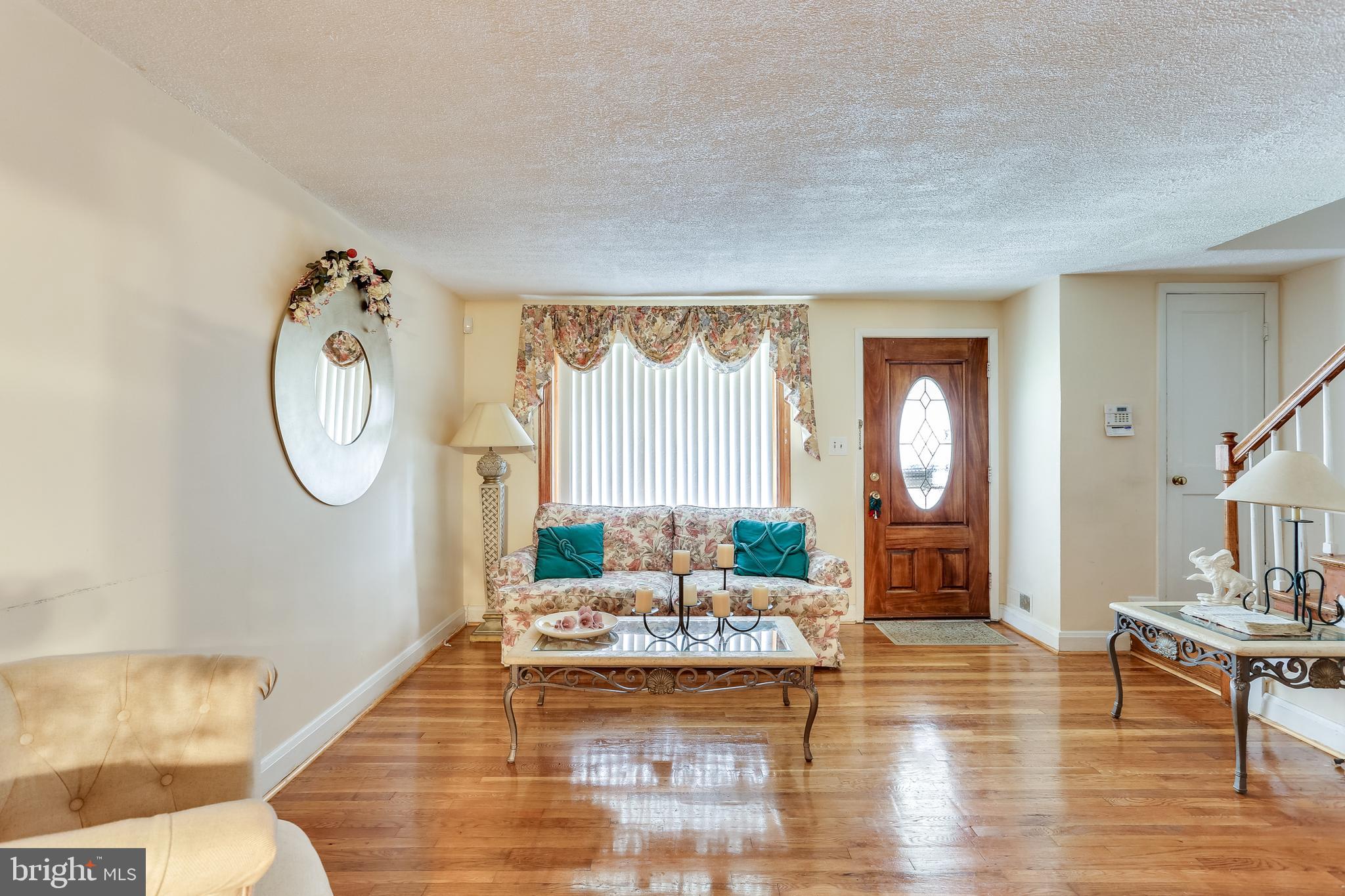 1128 Kevin Road Baltimore, MD 21229 - Photo 3 of 23 View of living room
