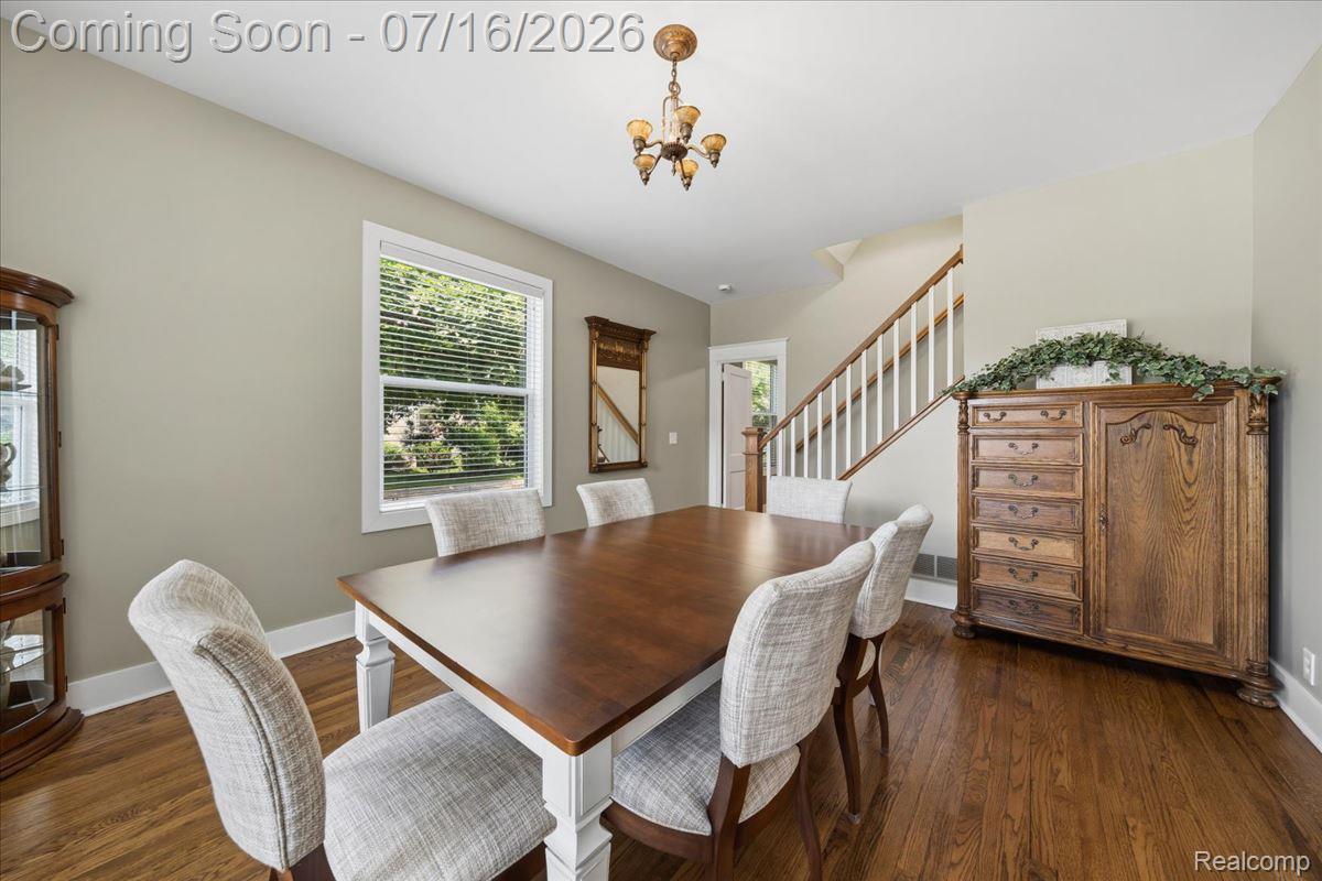 156 Griggs Street Rochester, MI 48307 - Photo 10 of 61 12-DSC07578.jpg