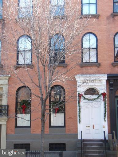 924 St Paul Street, Unit 2 Baltimore, MD 21202 - Photo 1 of 8 Exterior (Main)