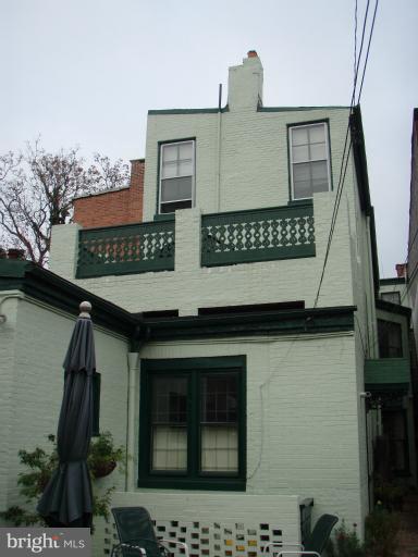 924 St Paul Street, Unit 2 Baltimore, MD 21202 - Photo 8 of 8 Exterior (Front)