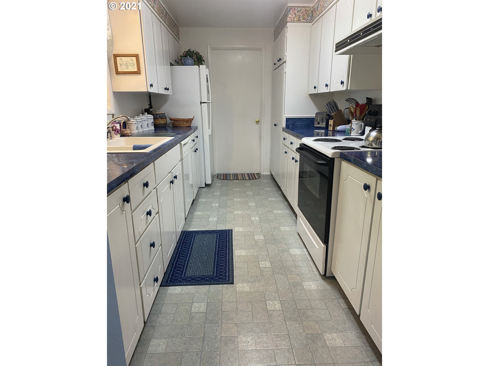 2540 Ridgeway Drive Reedsport, OR 97467 - Photo 12 of 27 Gallery Image 12