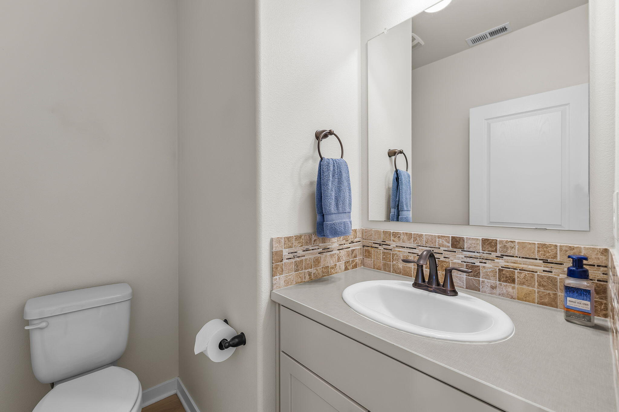 2457 Southwest 45th Street Redmond, OR 97756 - Photo 14 of 78 2026_02_26_2457_sw_45th_st_rdm-17