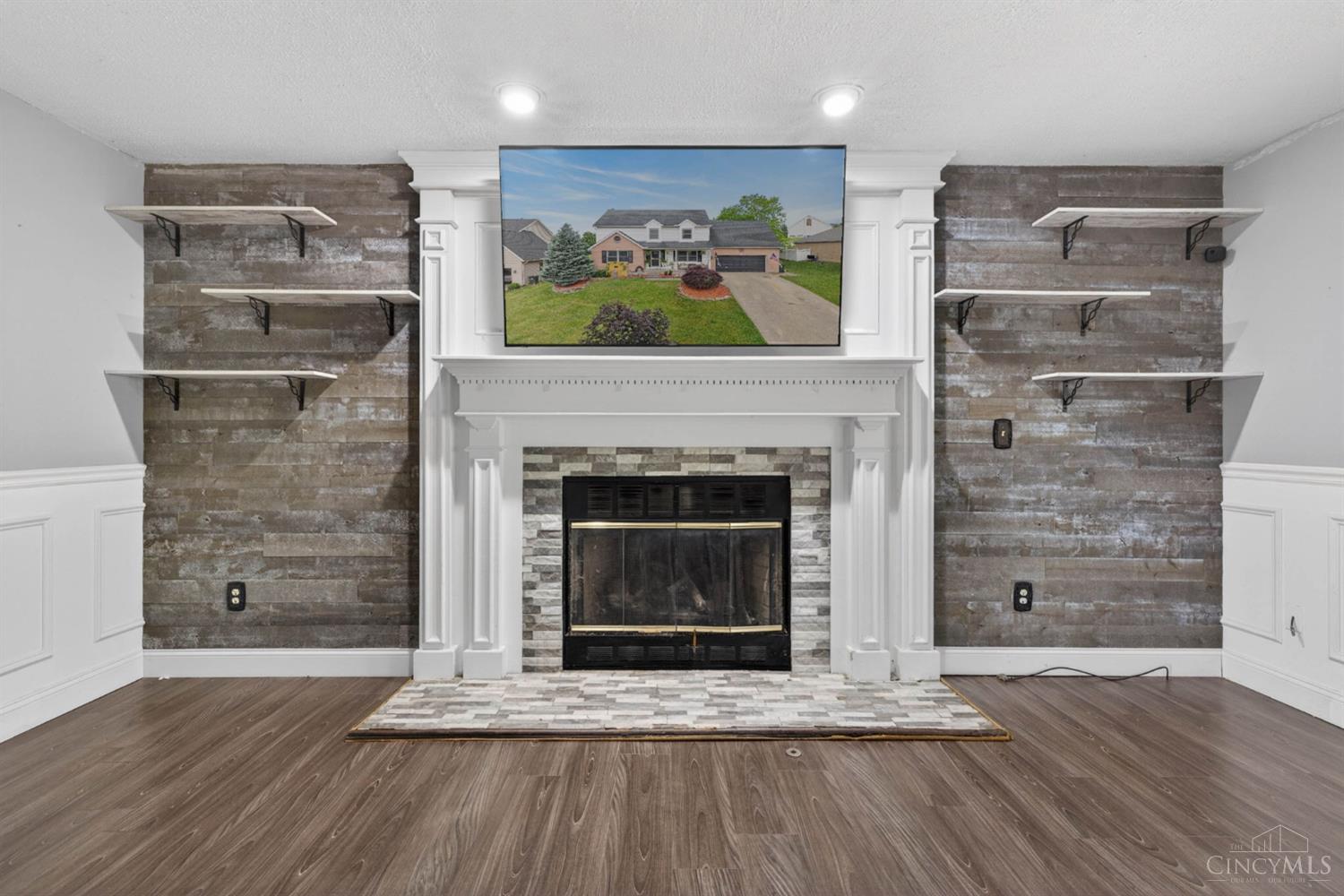 621 Orient Way Hamilton, OH 45013 - Photo 11 of 46