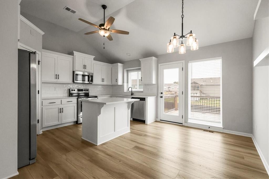 1004 Northeast 3rd Street Oak Grove, MO 64075 - Photo 11 of 33