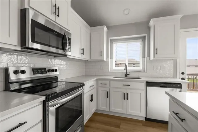 $339,000 | 1004 Northeast 3rd Street, Oak Grove, MO 64075