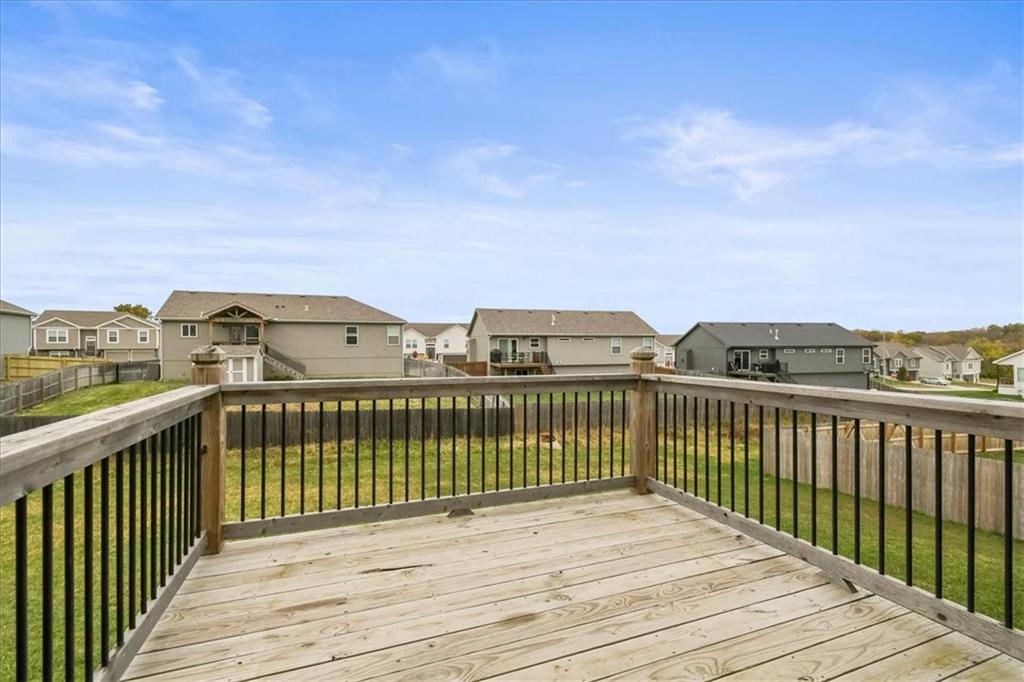 1004 Northeast 3rd Street Oak Grove, MO 64075 - Photo 27 of 33