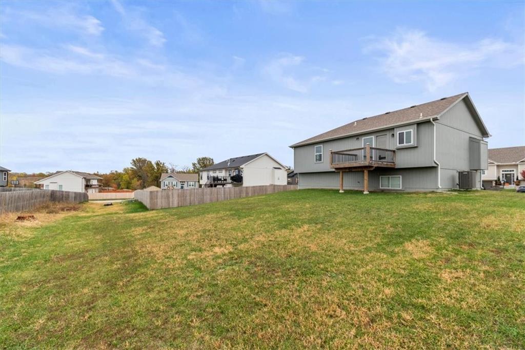 1004 Northeast 3rd Street Oak Grove, MO 64075 - Photo 30 of 33