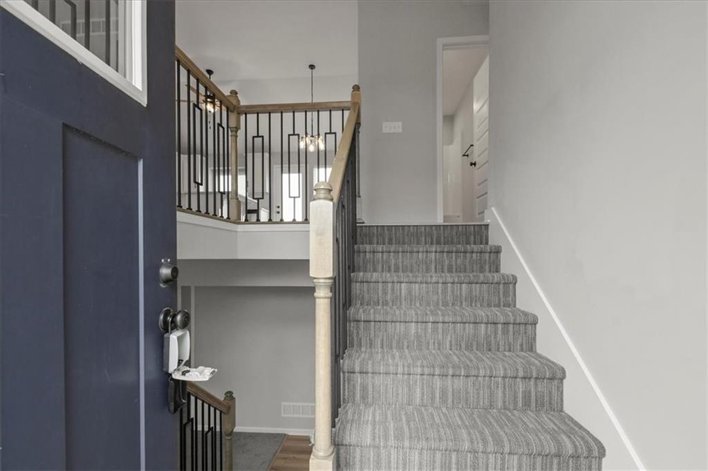 1004 Northeast 3rd Street Oak Grove, MO 64075 - Photo 4 of 33