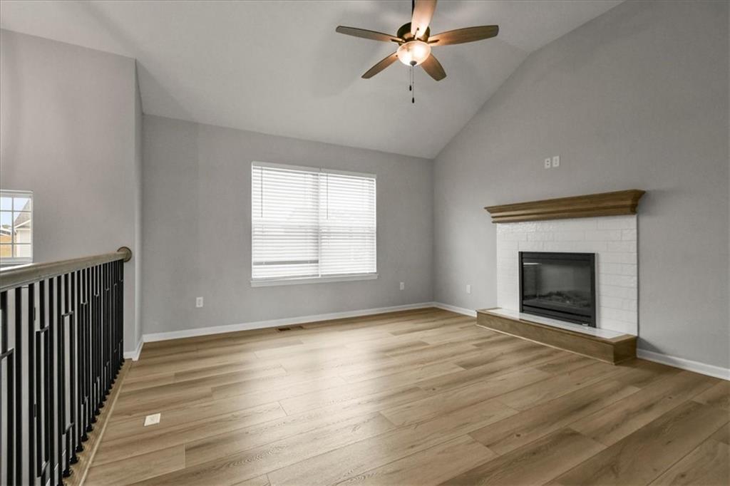 1004 Northeast 3rd Street Oak Grove, MO 64075 - Photo 7 of 33