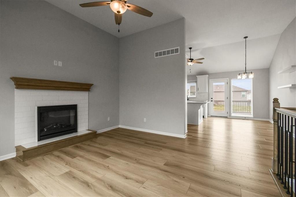 1004 Northeast 3rd Street Oak Grove, MO 64075 - Photo 9 of 33