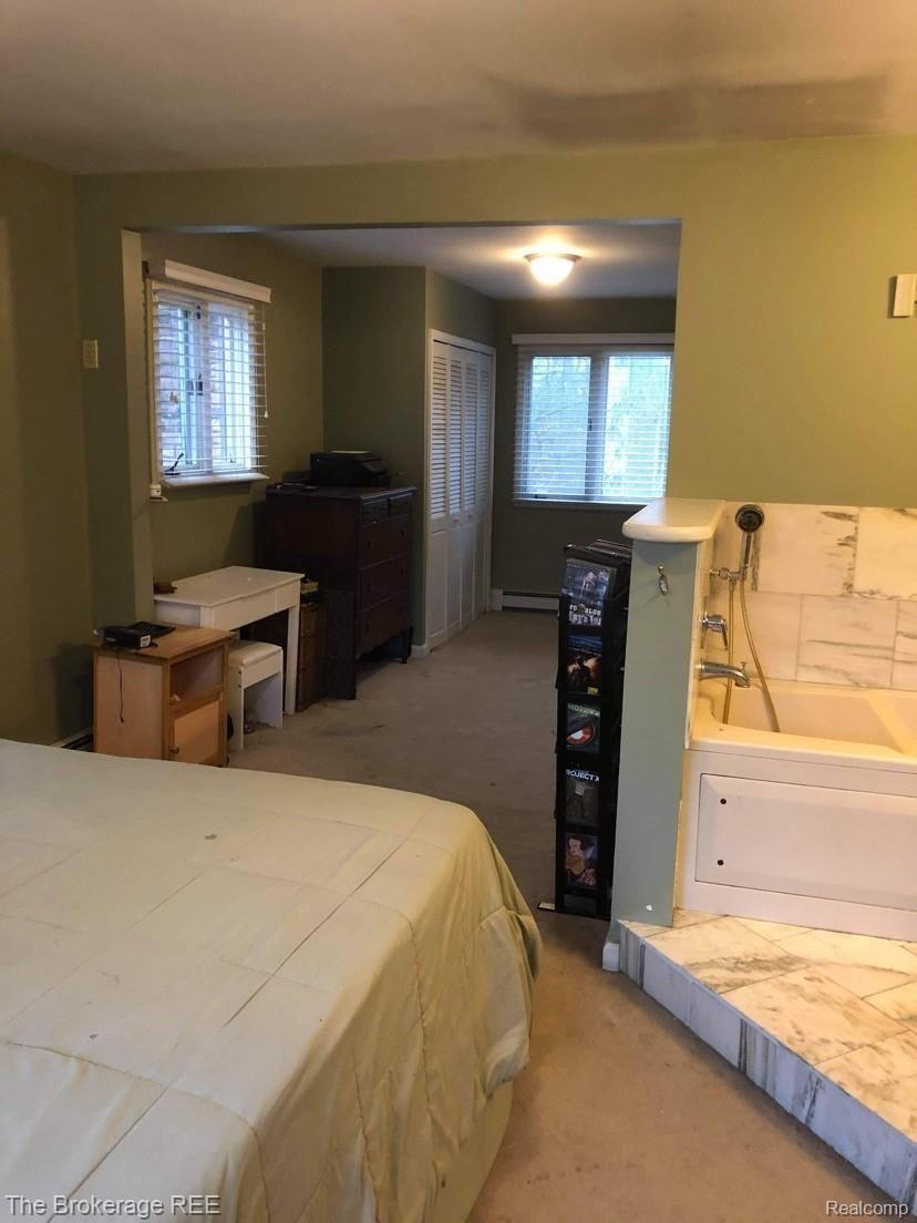 9350 Torrey Road Grand Blanc, MI 48439 - Photo 17 of 19 master bedroom.jpeg