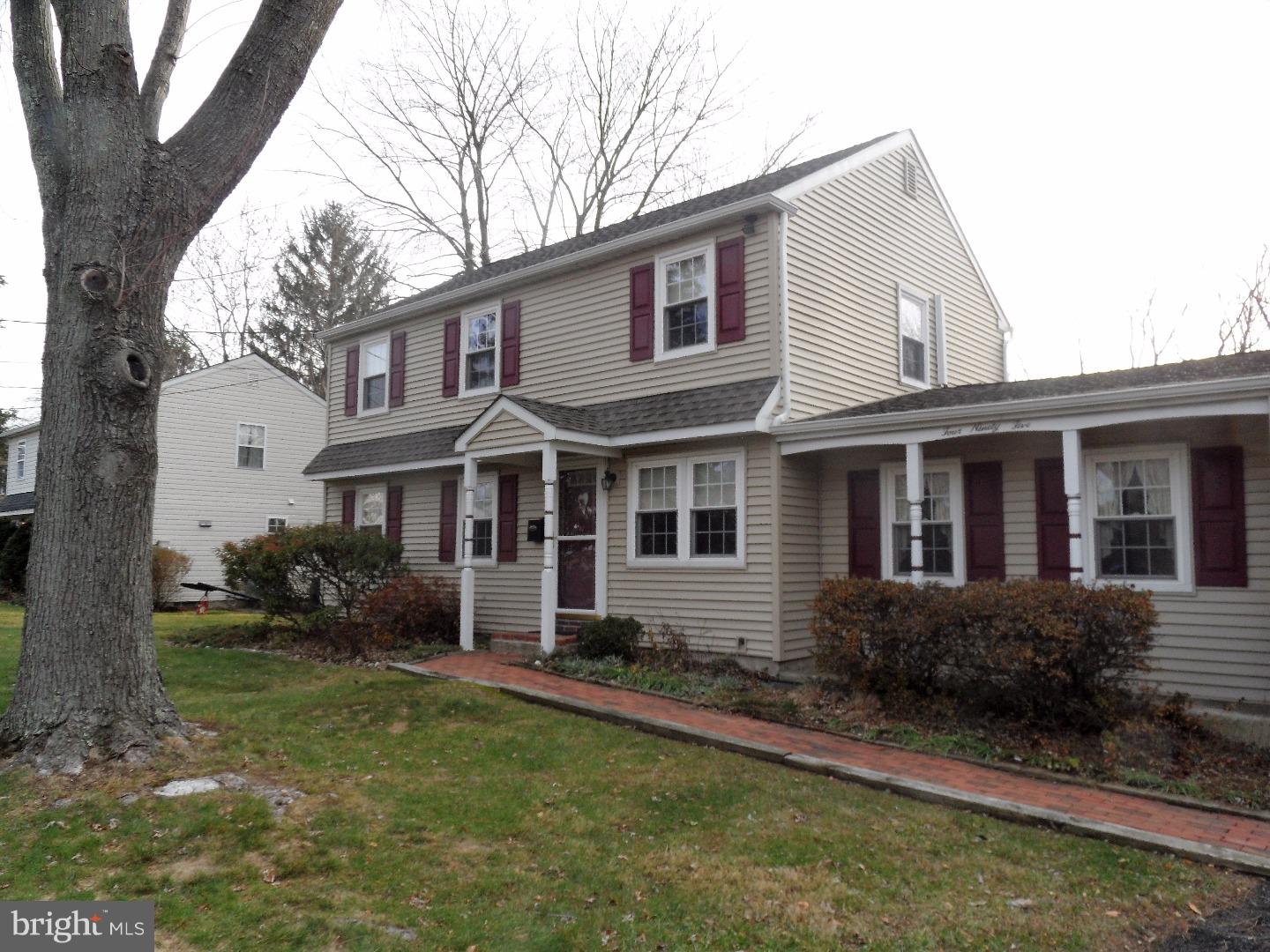 495 Lowell Road Warminster, PA 18974 - Photo 2 of 22 Exterior Front