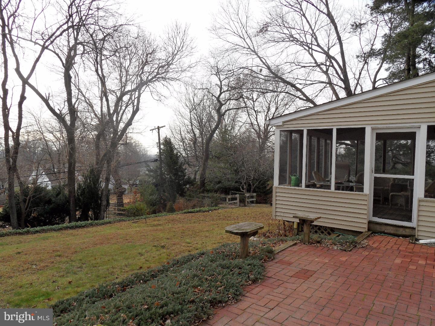 495 Lowell Road Warminster, PA 18974 - Photo 20 of 22 Patio