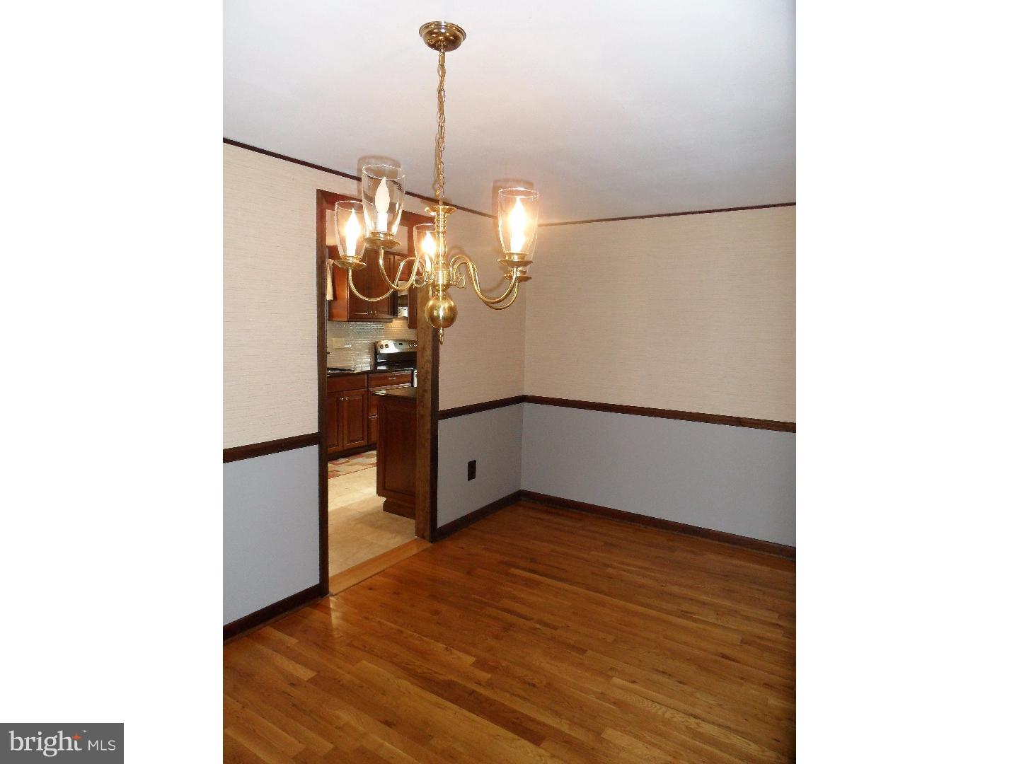 495 Lowell Road Warminster, PA 18974 - Photo 8 of 22 Dining Room