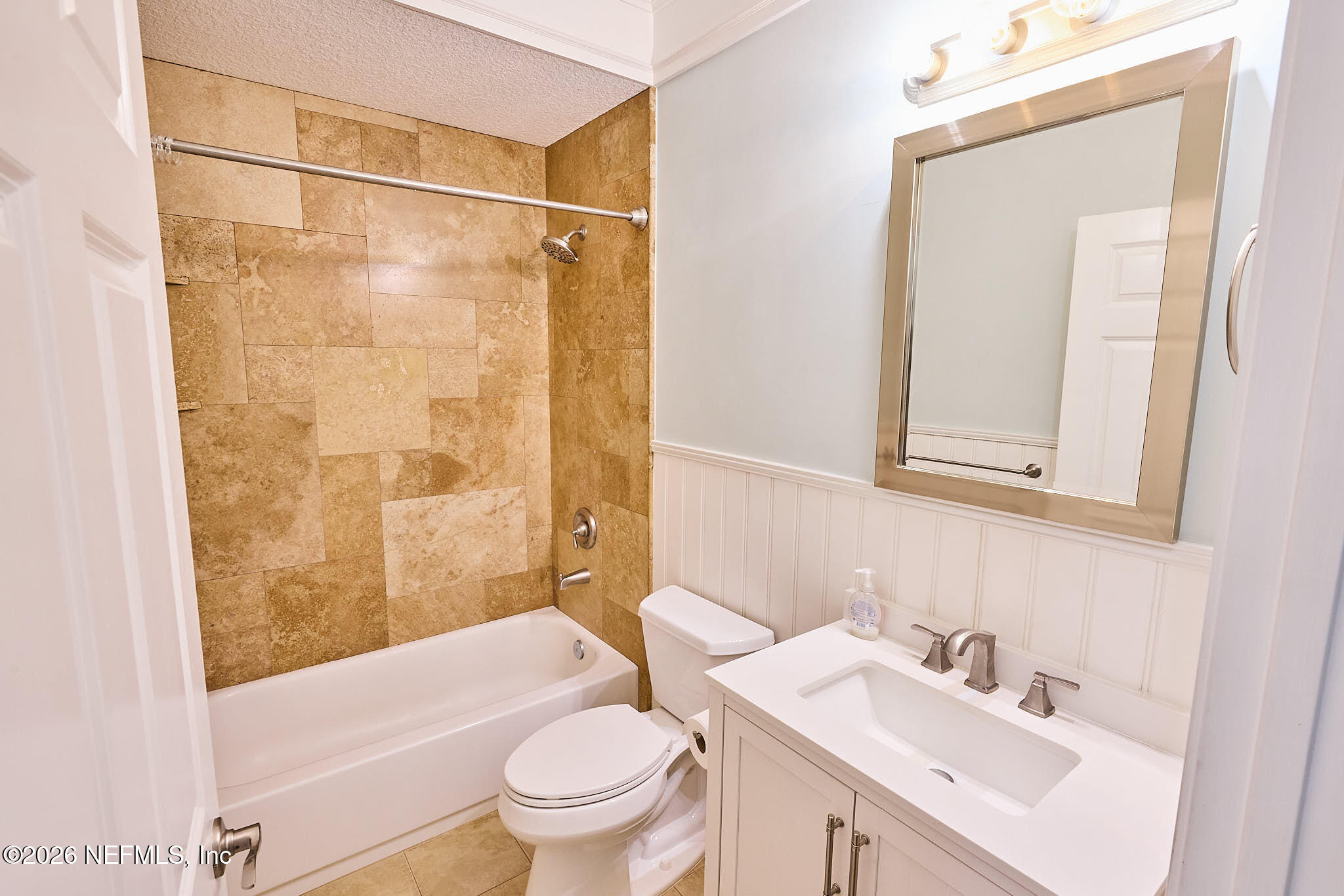 85404 Burmeister Road Fernandina Beach, FL 32034 - Photo 46 of 53 a bathroom with a sink toilet and shower