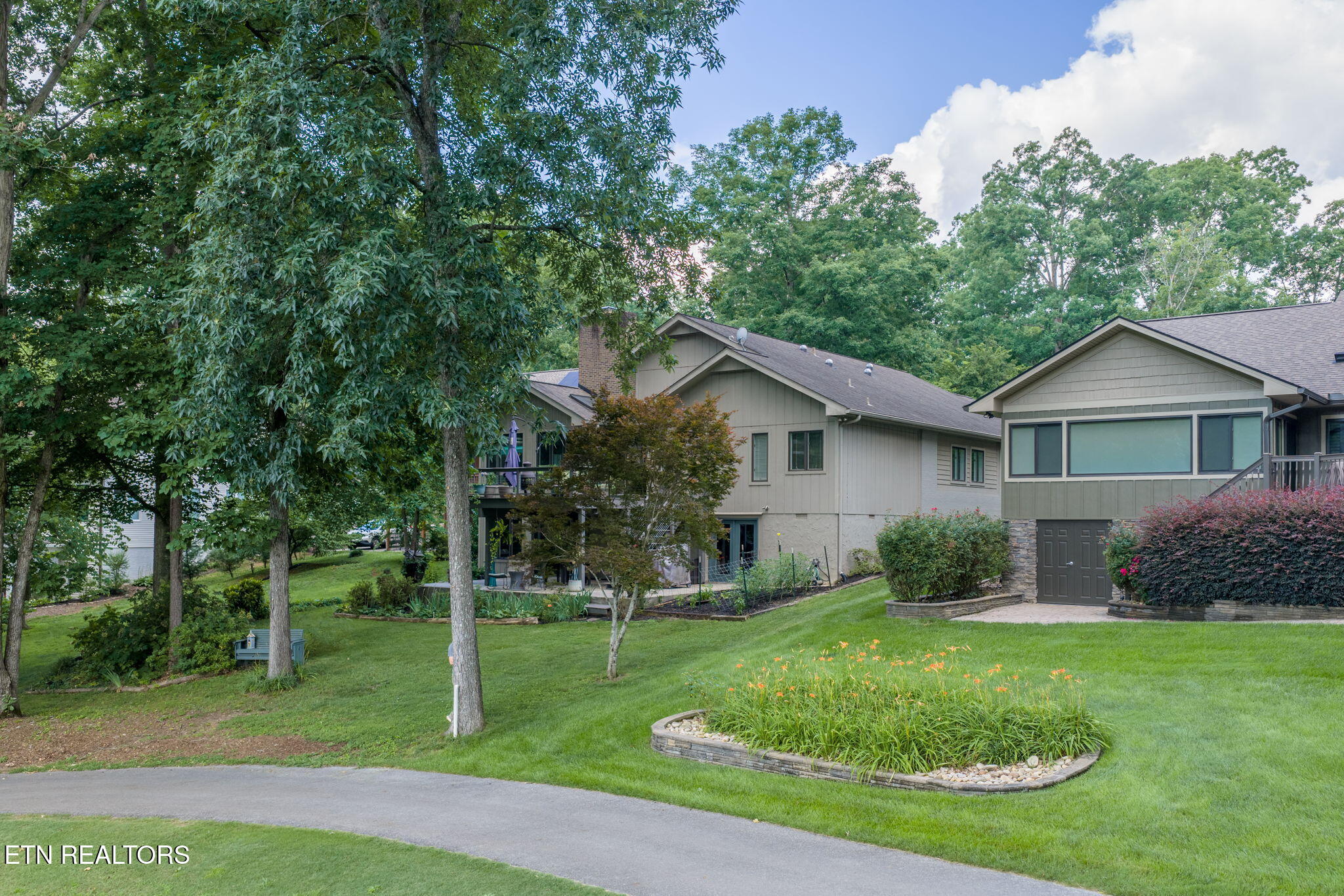 131 Inata Circle Loudon, TN 37774 - Photo 47 of 52 homesandvideos-960