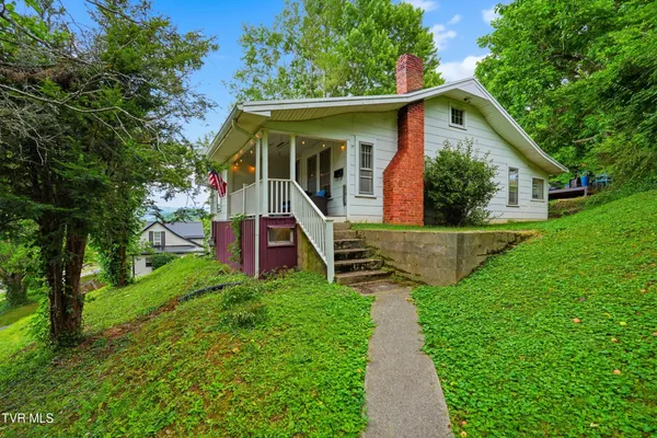 $165,000 | 806 Beech Street, Elizabethton, TN 37643