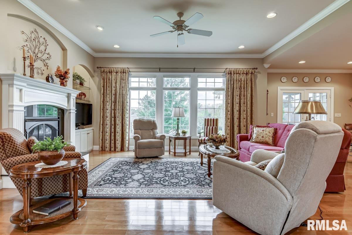 6100 Spindell Drive Springfield, IL 62711 - Photo 8 of 50 Gallery Image 8