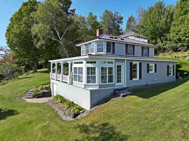 $1,000,000 | 1662 Pageant Park Road, Barton, VT 05822