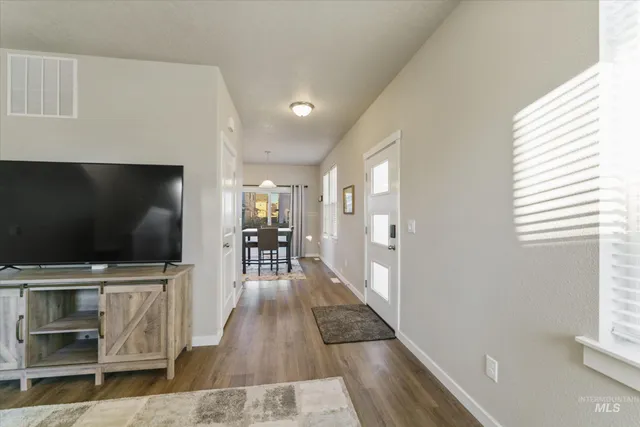 $347,500 | 5945 South Boddington Lane, Boise, ID 83709