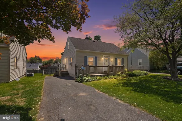 $300,000 | 14 Ridge Road, Aston, PA 19014