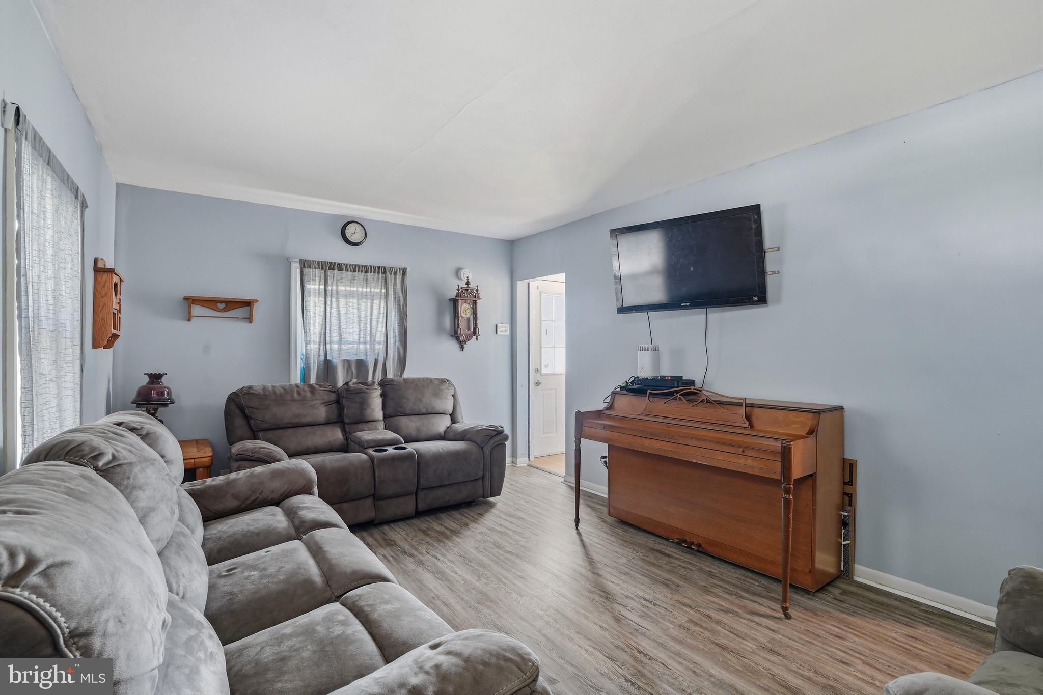 14 Ridge Road Aston, PA 19014 - Photo 2 of 30