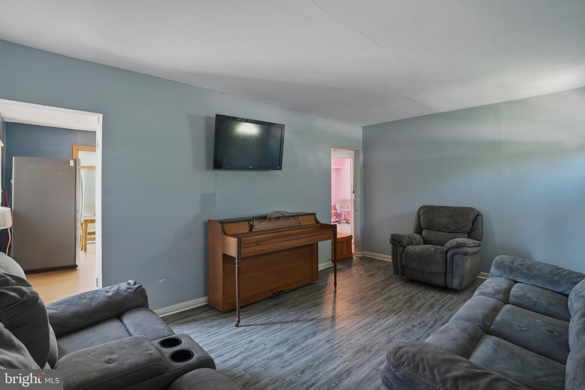14 Ridge Road Aston, PA 19014 - Photo 3 of 30