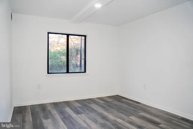 $3,200 | 625 Center Street, Unit T3, Herndon, VA 20170