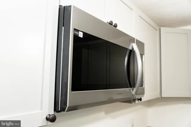 $3,200 | 625 Center Street, Unit T3, Herndon, VA 20170