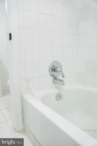 $3,200 | 625 Center Street, Unit T3, Herndon, VA 20170