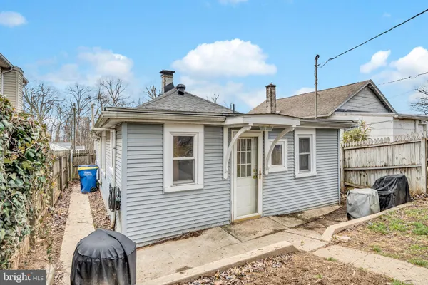$170,000 | 1305 South Albemarle Street, York, PA 17403