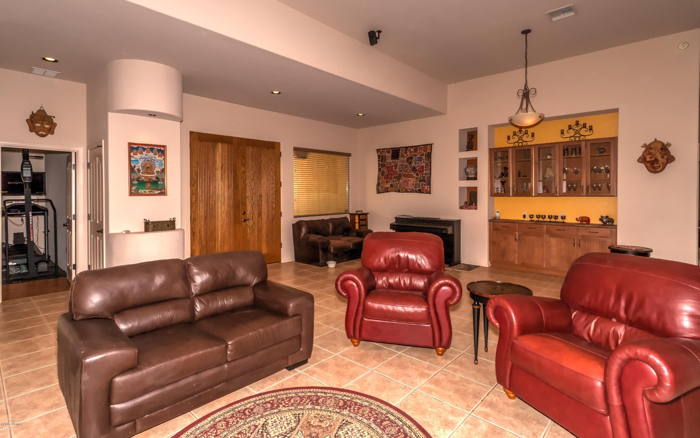 10659 East Ralph Alvarez Place Tucson, AZ 85747 - Photo 3 of 45 Gallery Image 3