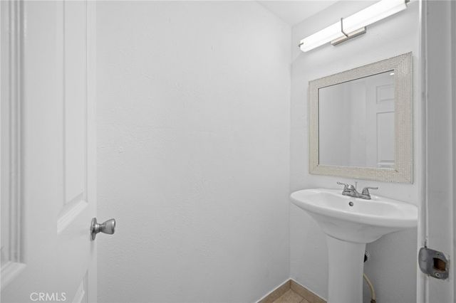 $2,200 | 3820 Honolulu Avenue, Unit A, La Crescenta, CA 91214