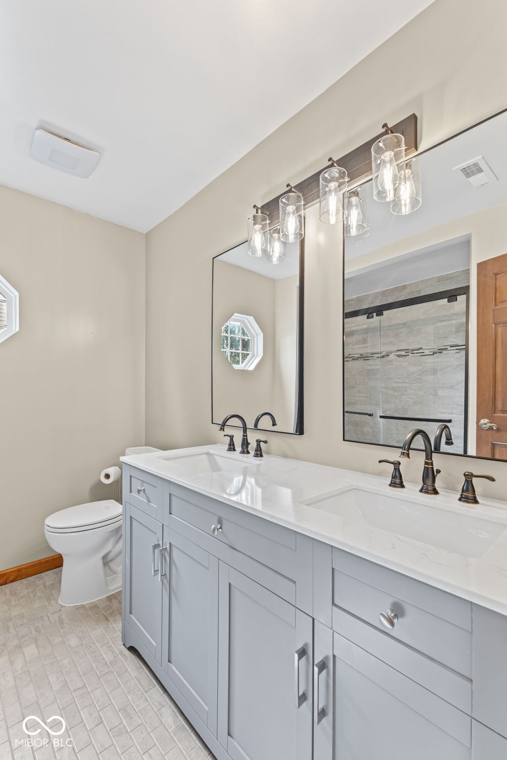 13088 Britton Ridge Fishers, IN 46038 - Photo 6 of 14 Gallery Image 6