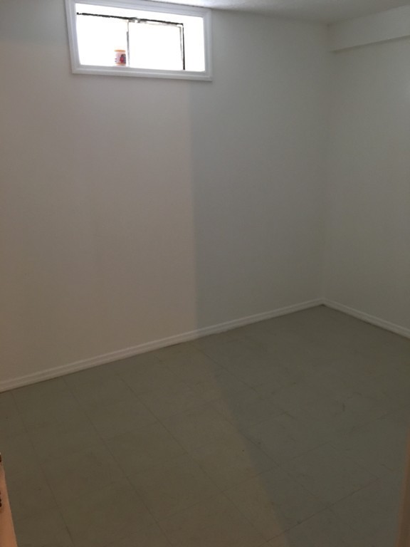 47 Martin Street Springfield, MA 01108 - Photo 14 of 25 Gallery Image 14