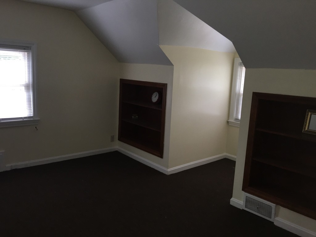 47 Martin Street Springfield, MA 01108 - Photo 18 of 25 Gallery Image 18