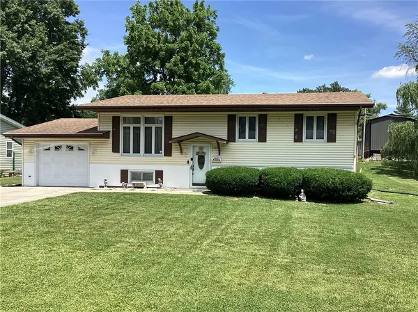 $229,900 | 1008 East Grove Place, Effingham, IL 62401